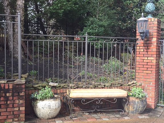 Courtyard seating
