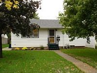 1st image of 843 28th Ave N