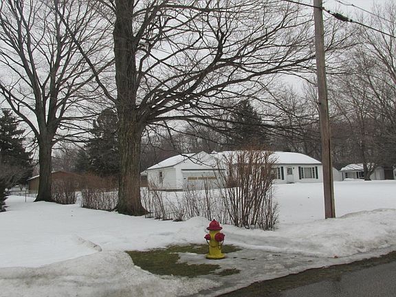 2nd image of 6965 Roosevelt Dr