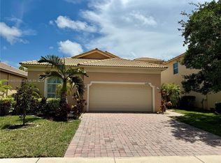 6129 Spring Lake Ter, Fort Pierce, FL 34951