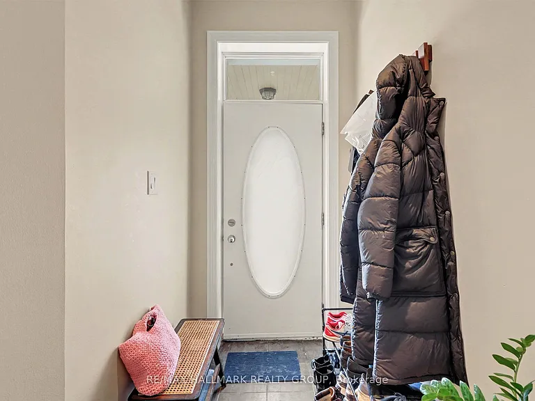 34 Lewis St — Photo 3