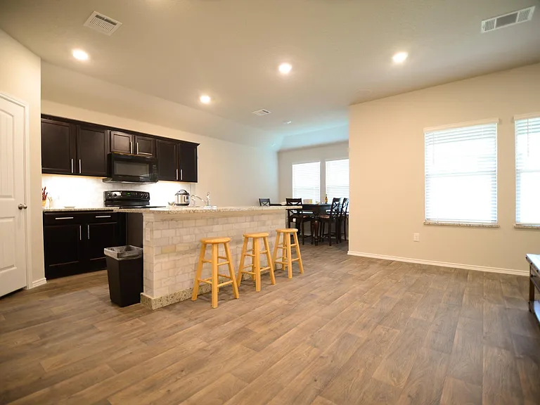15009 Upland Willow Rd — Photo 2