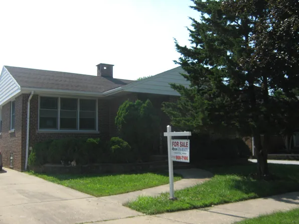 2516 S 7th Ave, North Riverside, IL 60546