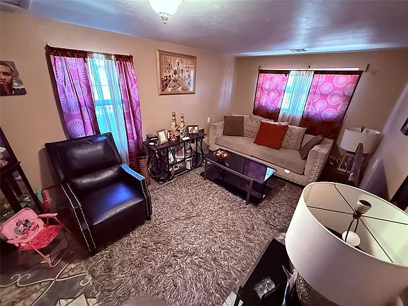 4th image of 4213 N Lottie Ave