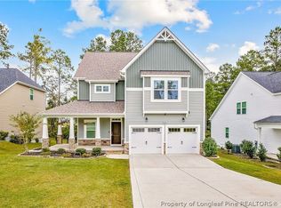 31 Wildlife Bridge Ct, Spring Lake, NC 28390
