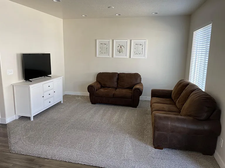 673 N Fall Creek Dr — Photo 9