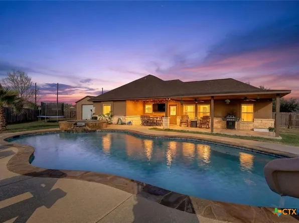 115 Lorenz, Stockdale, TX 78160