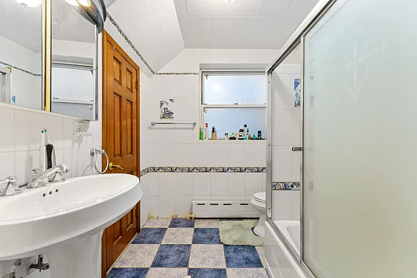 Rented by Primerock Real Estate Group Inc | media 12