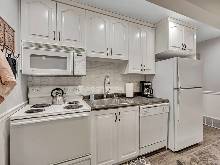 9162 S Glenn Abbey Way — Photo 32
