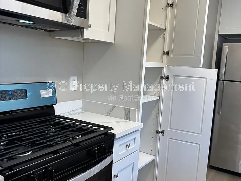 10822 Hartsook St #1 — Photo 7