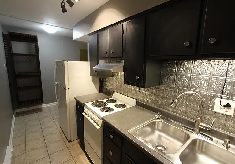 218 Alexander Ave #2 — Photo 3