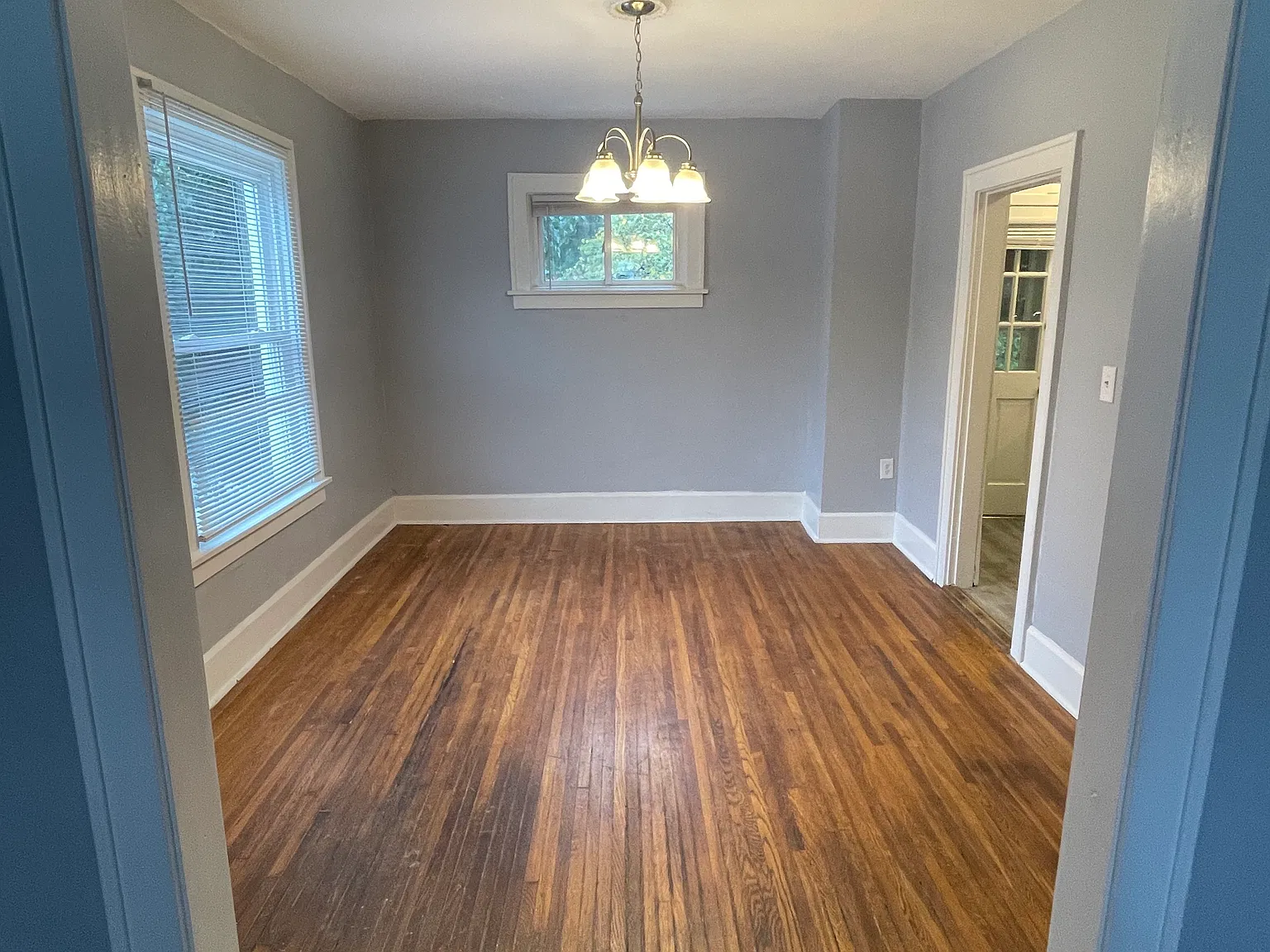 2505 Neil Ave — Photo 3