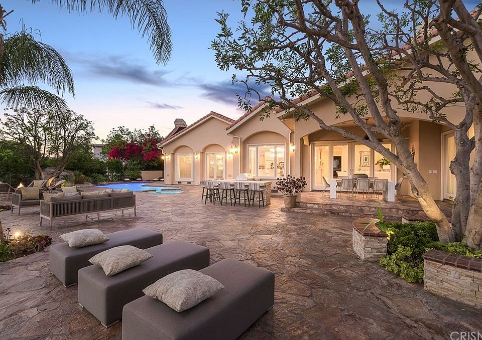 1st image of 4433 Bergamo Dr