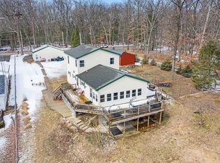 40 S Emerson Lake Dr, Branch, MI 49402