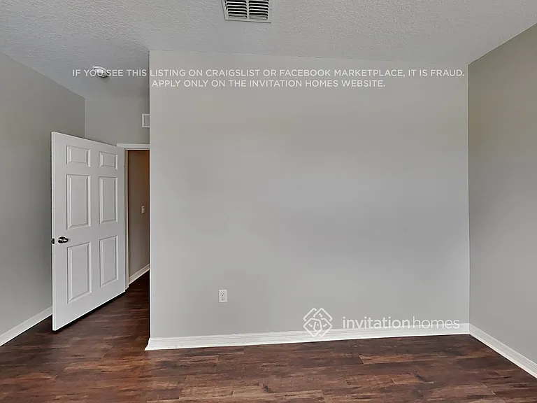5240 Krenson Woods Way — Photo 11