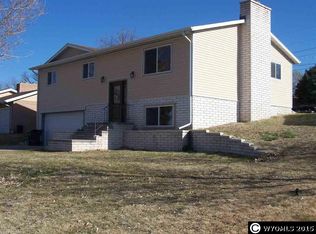 337 Rio Vista Rd, Torrington, WY 82240