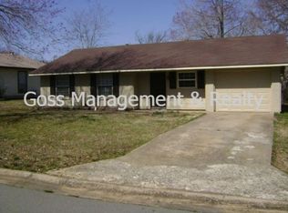 33 Parkridge Dr, North Little Rock, AR 72120