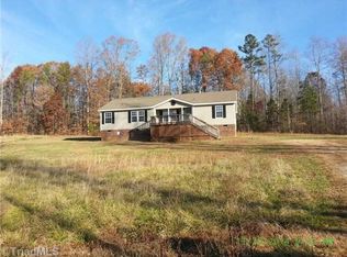 213 Whispering Oaks Dr, Lexington, NC 27292