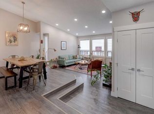 76 SW Ranchridge Dr NW, Calgary, AB T3G 1W2