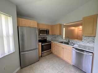7850 NW 6th St APT 206, Hollywood, FL 33024
