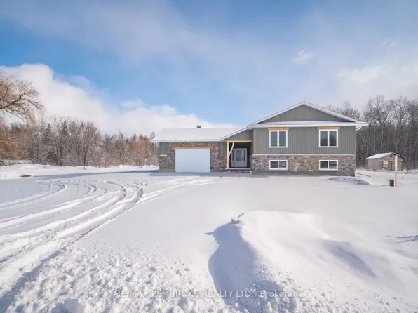 95 Mud Lake Rd, Laurentian Valley, ON K8A 6W4