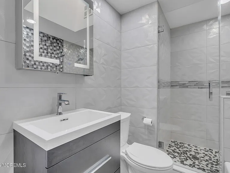 1001 Norwood Ave #7 — Photo 17