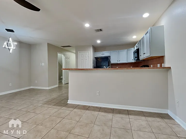 6128 Sidney St #A — Photo 6