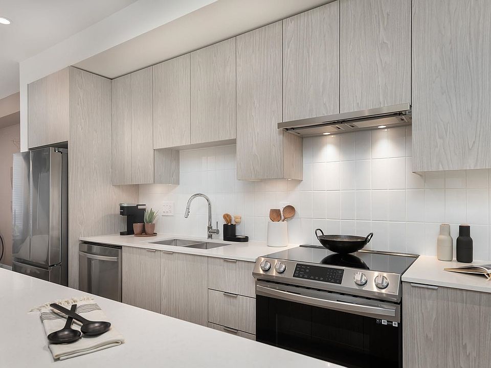 1st image of 16355 21st Ave #25