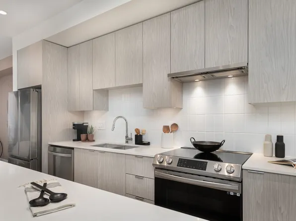 16355 21st Ave #25, Surrey, BC V3Z 1K9