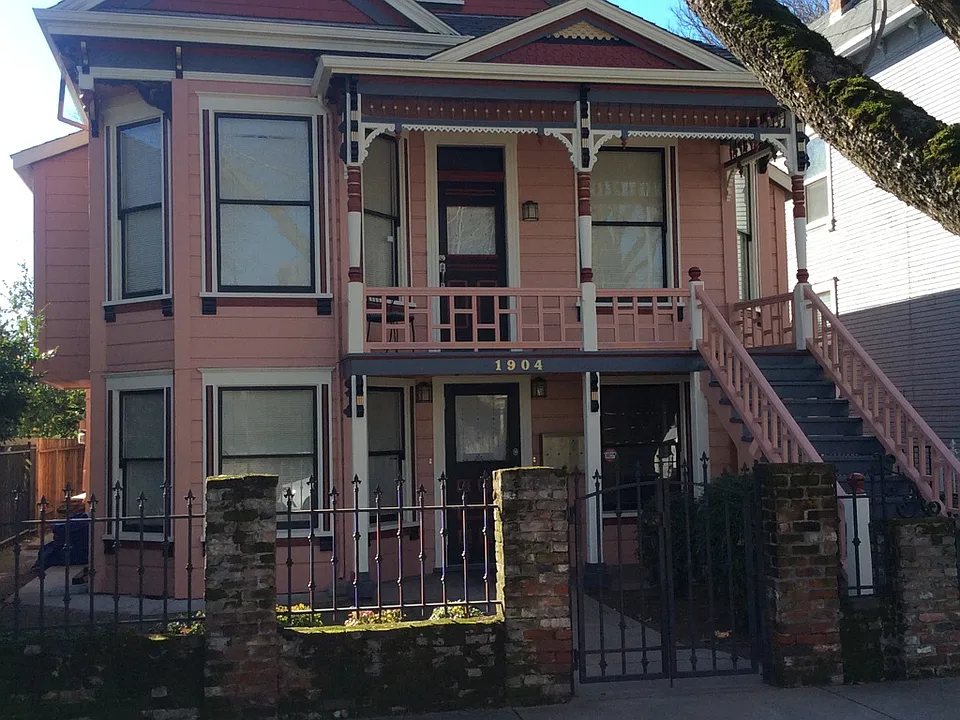 1904 F St #D