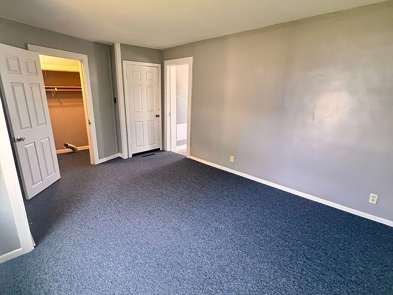 30 Central St — Photo 11