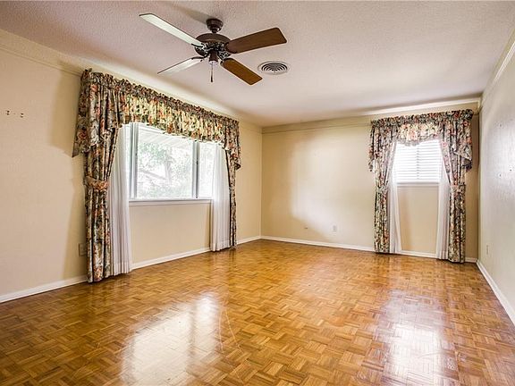 5th image of 6963 Culver Ave