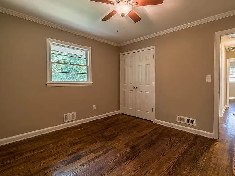 3149 Gay Dr — Photo 31