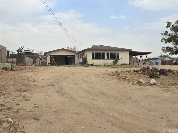 11742 Jacaranda Ave, Hesperia, CA 92345