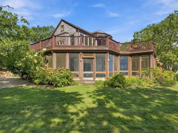 72 Chappaquiddick Ave, Edgartown, MA 02539