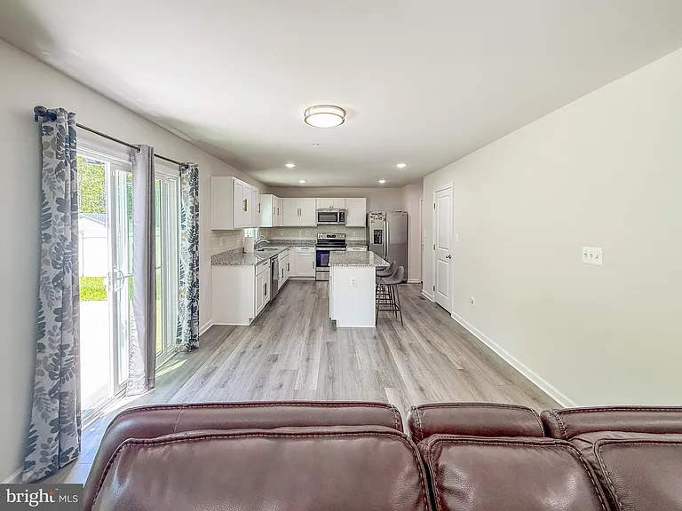 91 Goldspire Dr — Photo 11