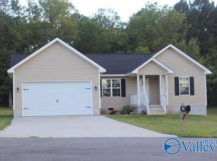 187 Peaceful Dr, Rainsville, AL 35986