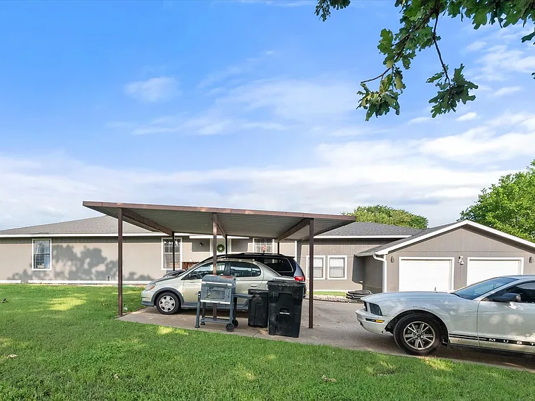 5184 Teague Rd — Photo 5