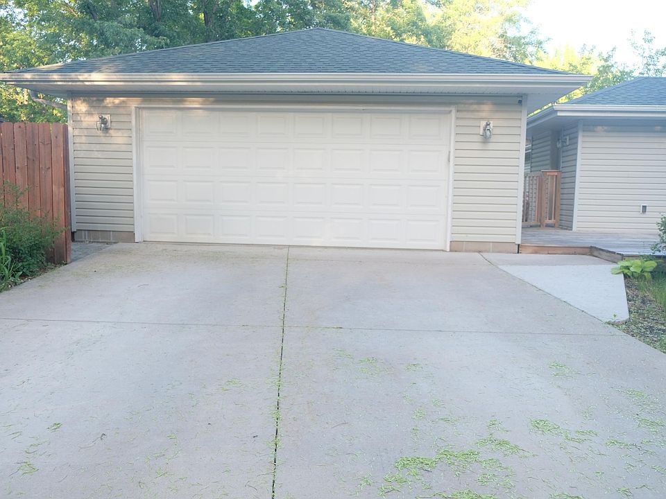 2-car garage