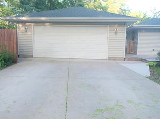 2929 116th Ave NW, Coon Rapids, MN 55433