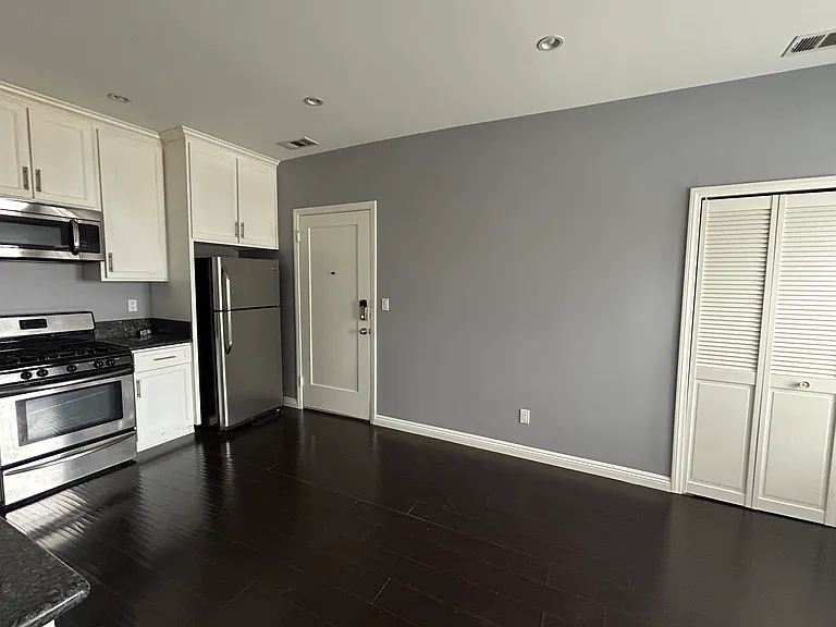 4512 W Washington Blvd #2 — Photo 2
