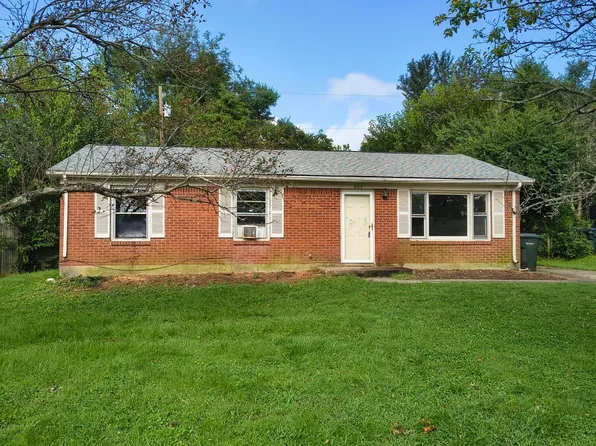 605 Elk Lake Dr, Lexington, KY 40517