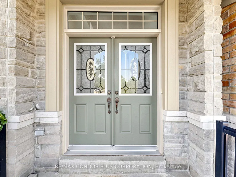 139 Queen Filomena Ave — Photo 3