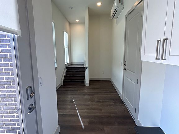 3rd image of 11188 Melody Dr