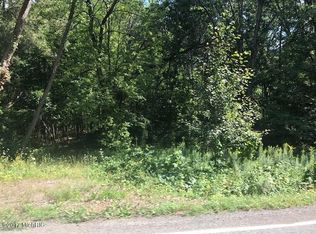 7440 Blakely Dr NE, Rockford, MI 49341