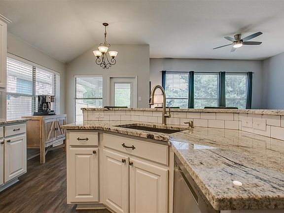 5th image of 2944 Vacherie Ln