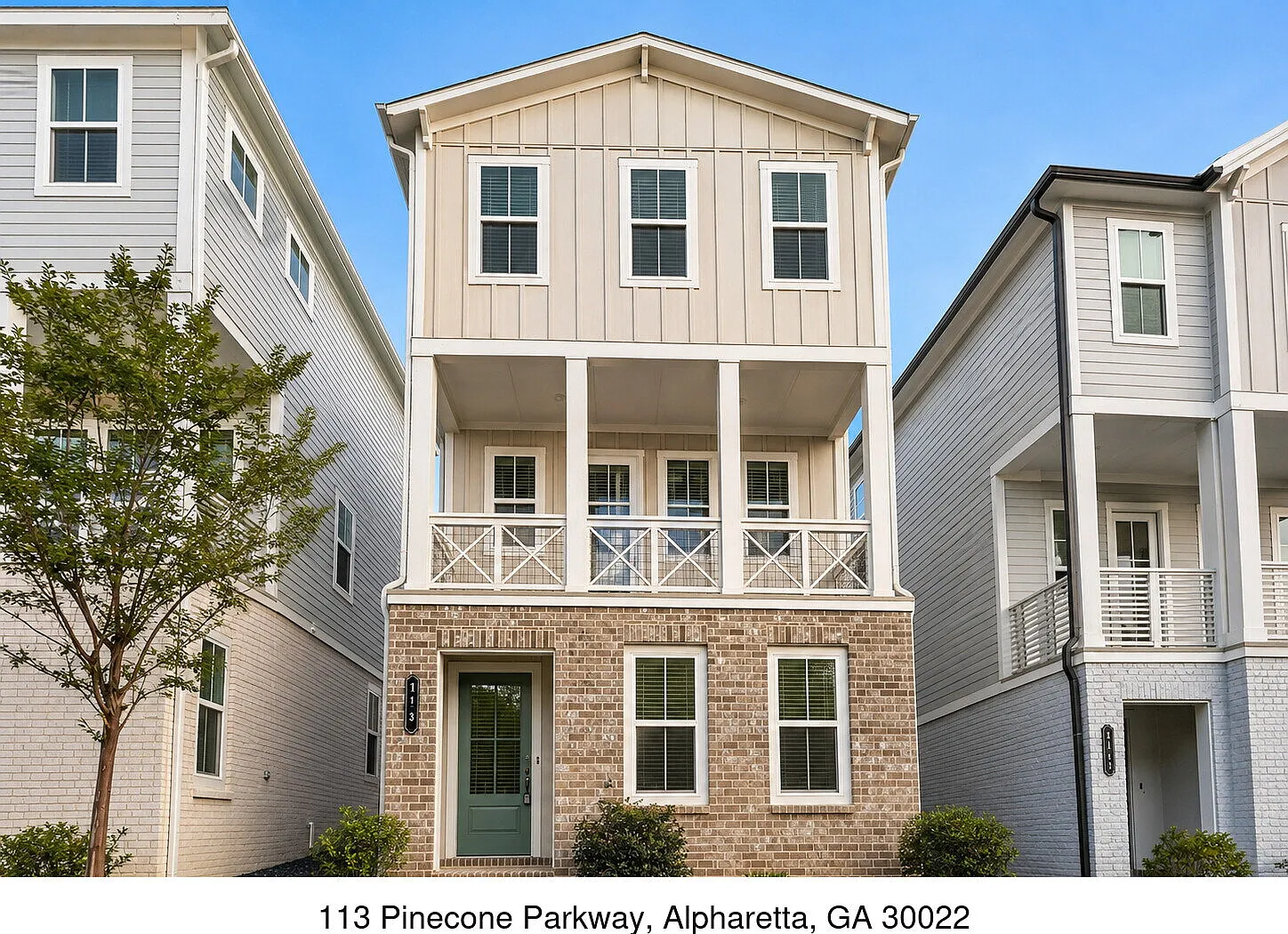 4 bed, 3.5 bath, 1820 sqft, $4,400 — Photo 1