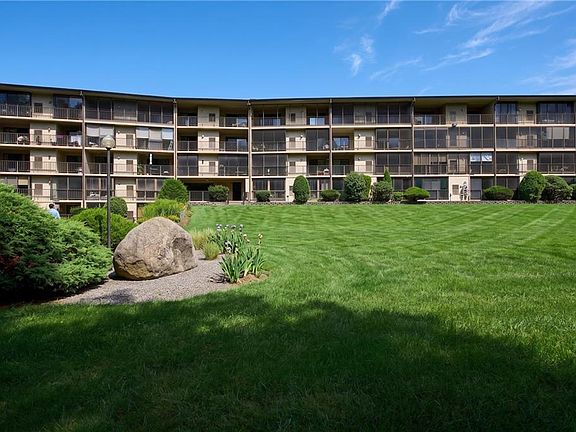 3rd image of 650 E Greenwich Ave APT 5-405