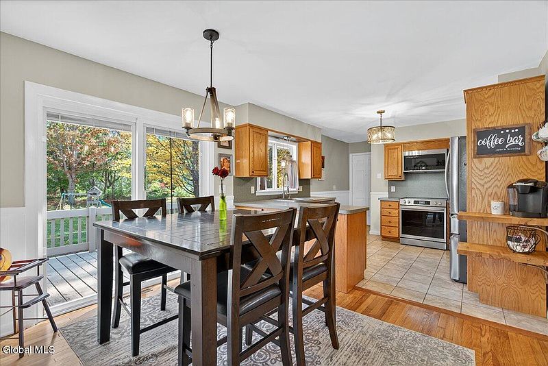 2nd image of 200 Scotch Bush Road