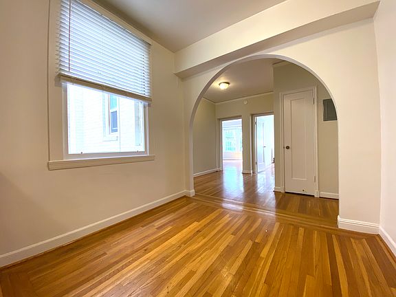 4th image of 1735 Van Ness Ave APT 204